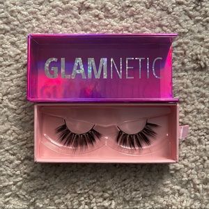 Glamnetic Magnetic Lashes - Va Va Voom (brand new)